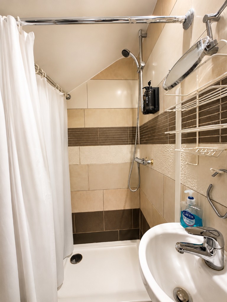 Modern shower room