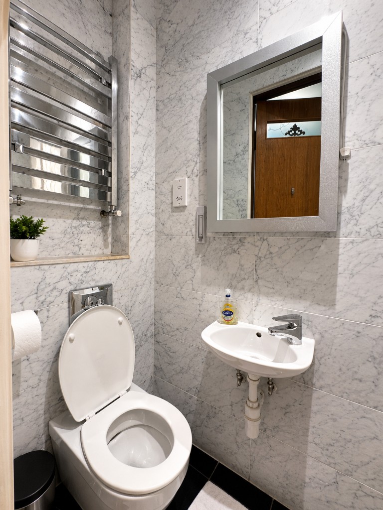 Ensuite bathroom